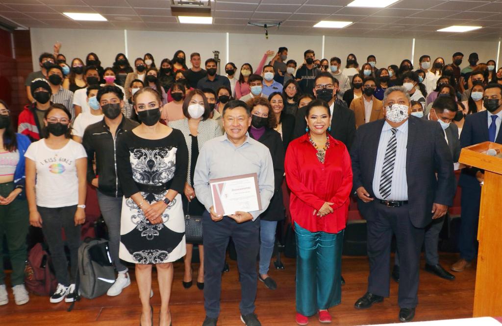 Impulsa UATx competencias blandas en los futuros profesionistas